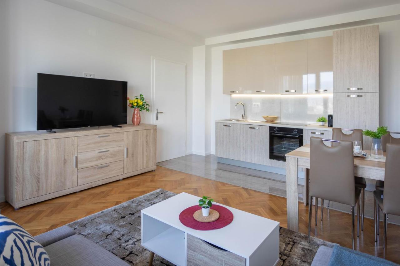 Spacious 2Bdr Apartment- Skyline View ซาเกร็บ ภายนอก รูปภาพ