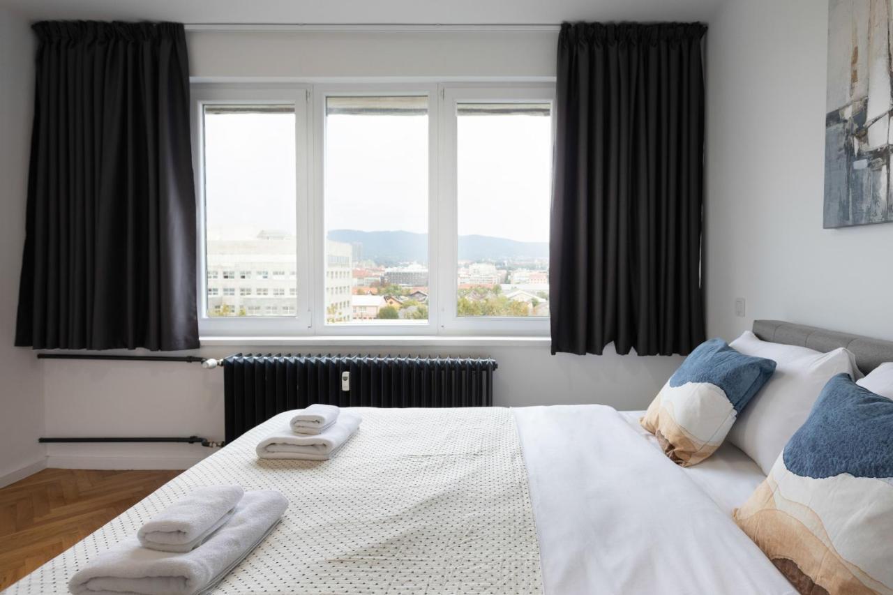 Spacious 2Bdr Apartment- Skyline View ซาเกร็บ ภายนอก รูปภาพ